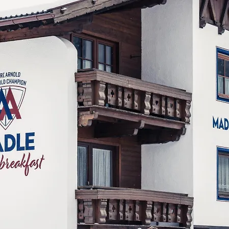 Casa de hóspedes Madle - 3*