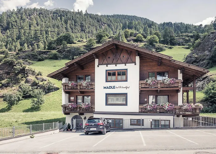 Casa de hóspedes Madle - Sölden